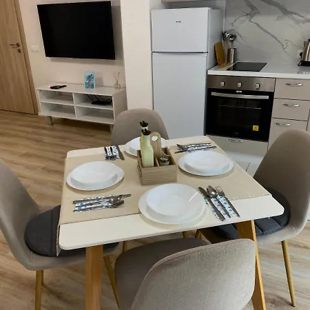 Avrora Apartment
