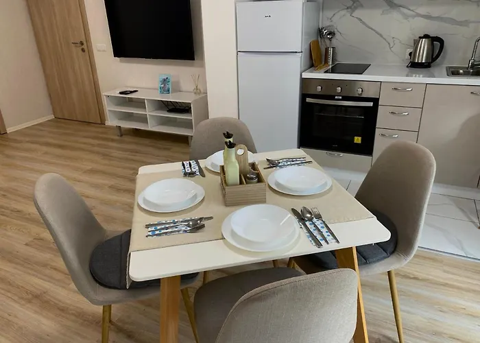 Avrora Апартаменти