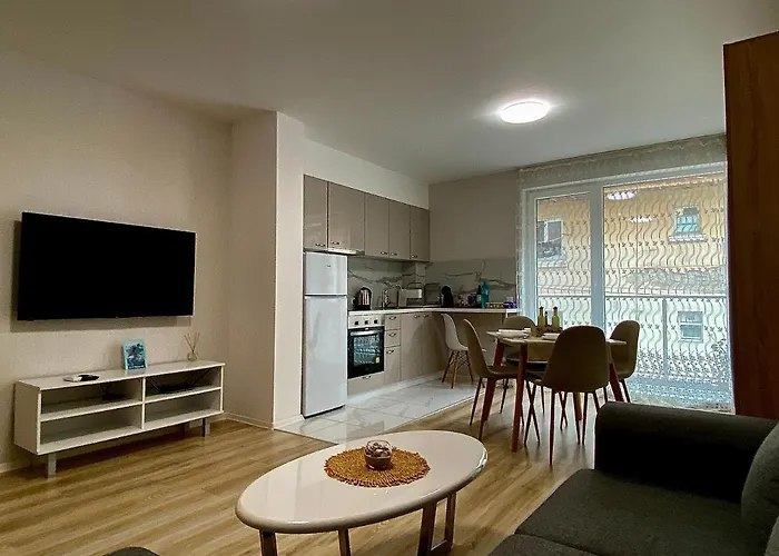 Avrora شقة فارنا