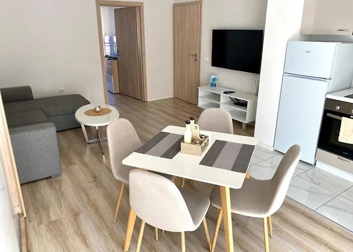 Avrora Апартаменти